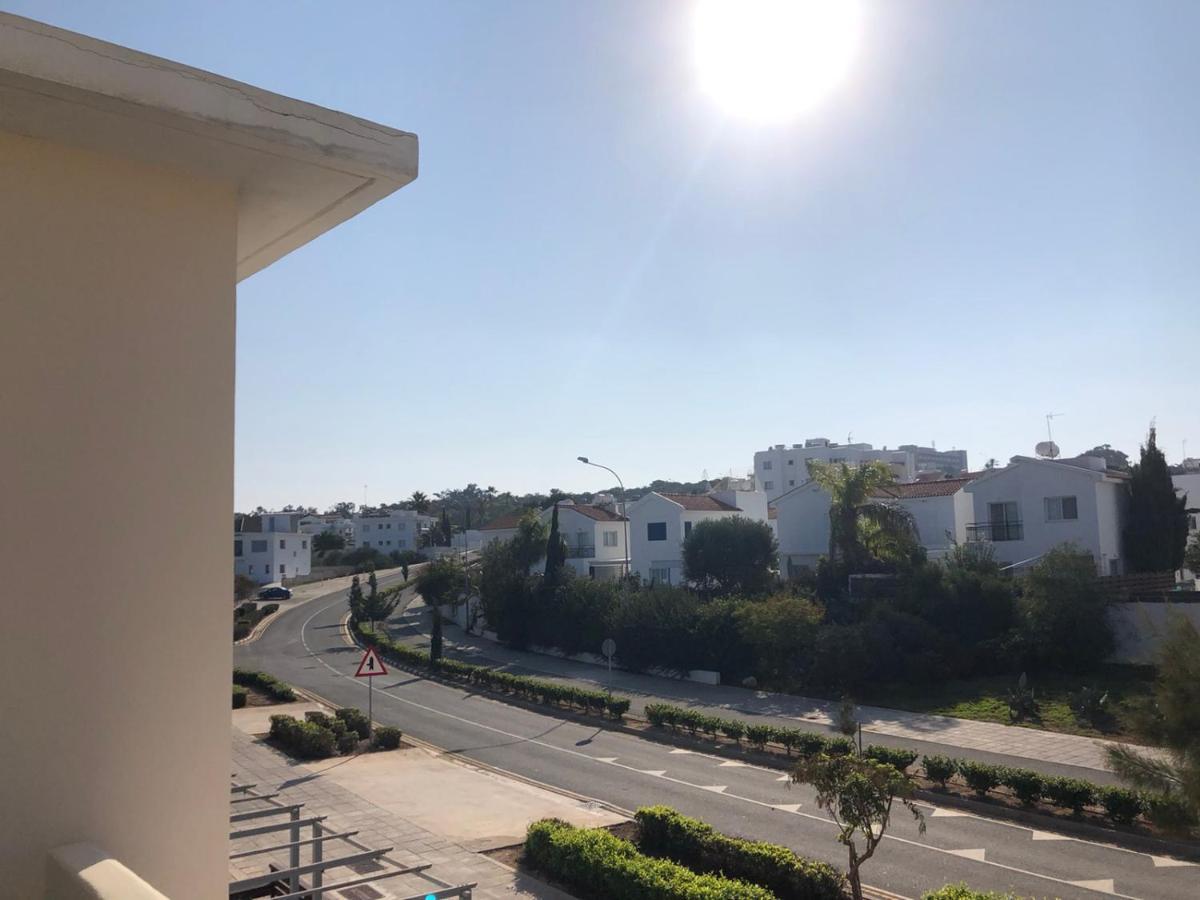 Sunny Holiday By Konnos Paralimni Luaran gambar